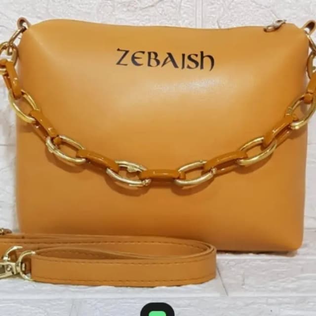 Chunky chain bag